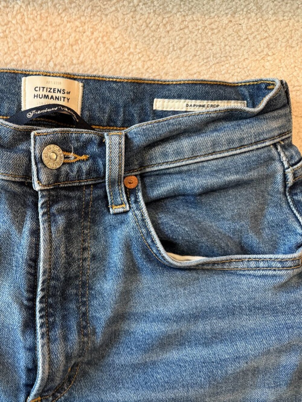 Citizens - Daphne Crop; Size 26